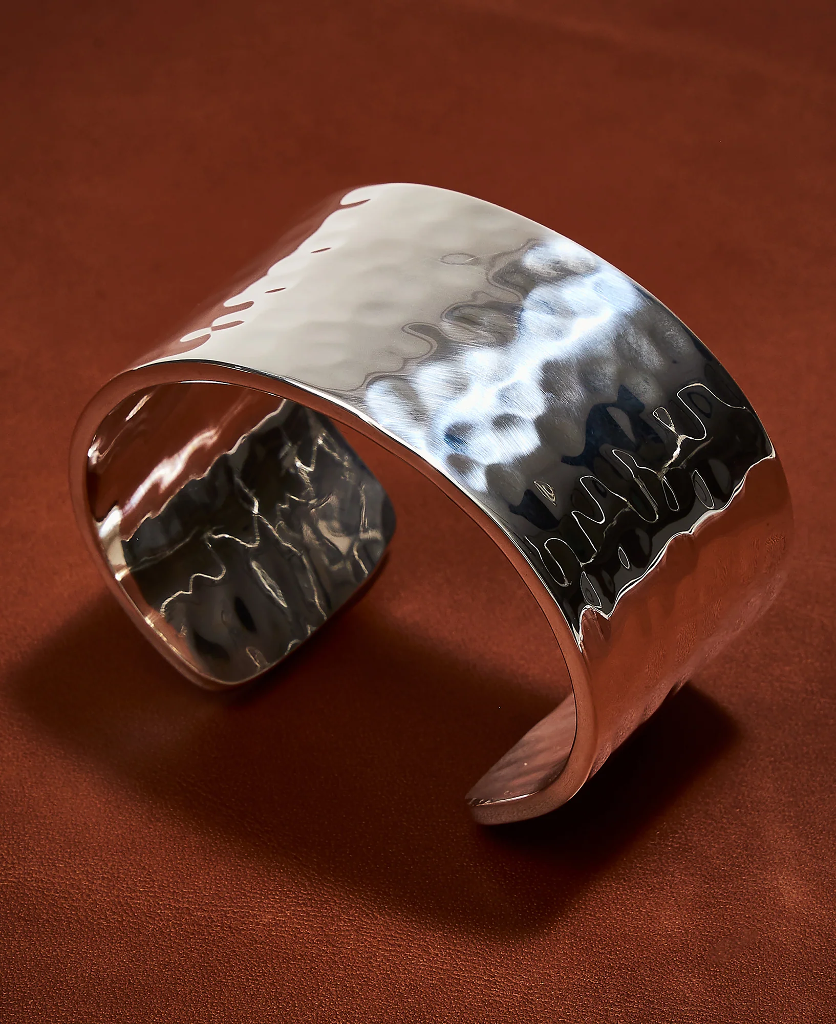 Old Newbury Crafters Sterling Medium 32mm Bangle - Image 2